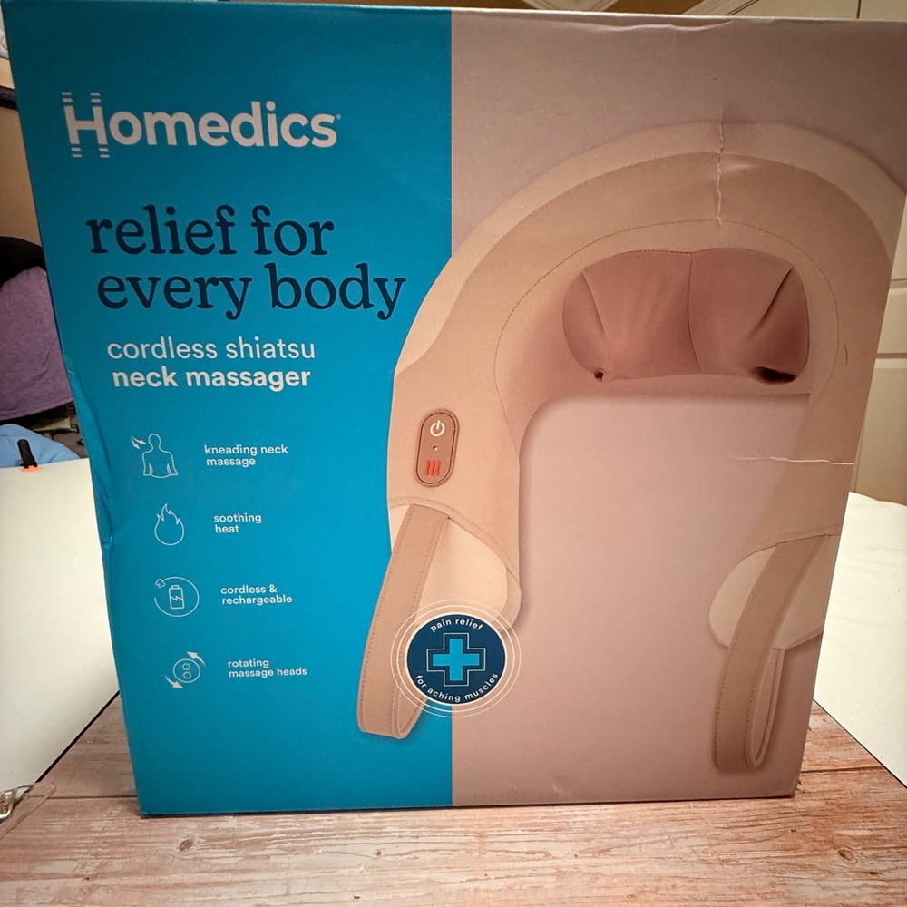 Homedics Cordless Shiatsu‎ Neck Massager Beige New Box Wear Heat Kneading